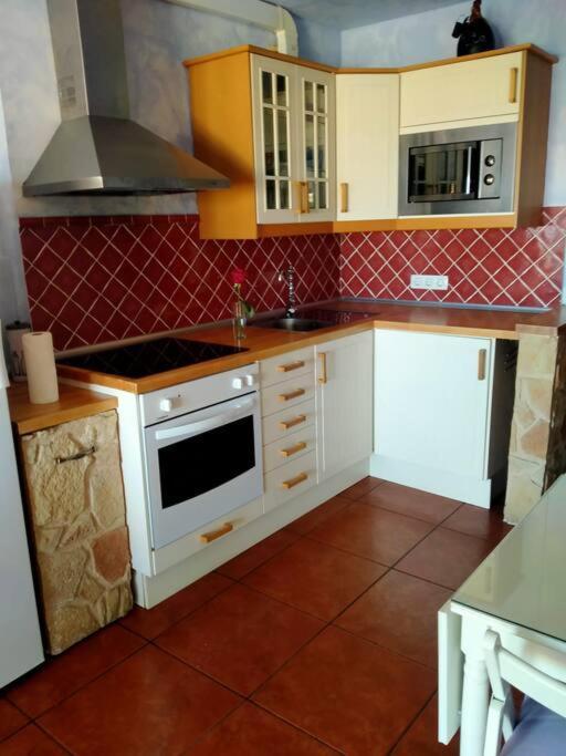 Apartamento Con Vistas Al Mar Арона Екстериор снимка