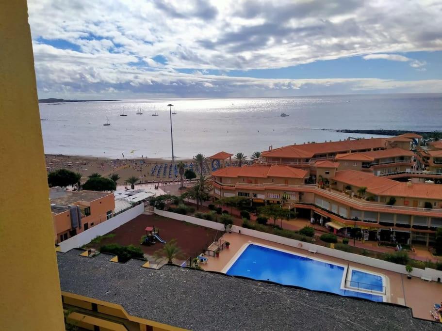 Apartamento Con Vistas Al Mar Арона Екстериор снимка